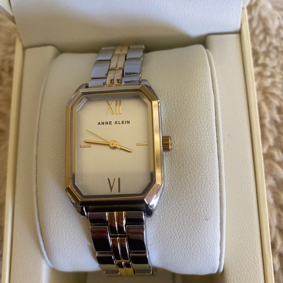 BNIB Anne Klein watch - Picture 1 of 3